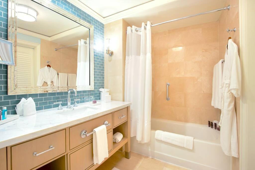 Stunning Studio Apartment Located At The Ritz Carlton-Key Biscayne 마이애미 외부 사진